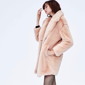 Meet your Posher, Alice